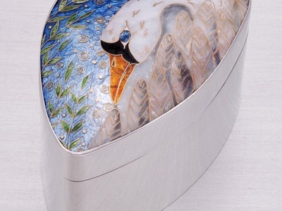 Interview - Melbournian Enamel Master Debbie Shezeel Image 3