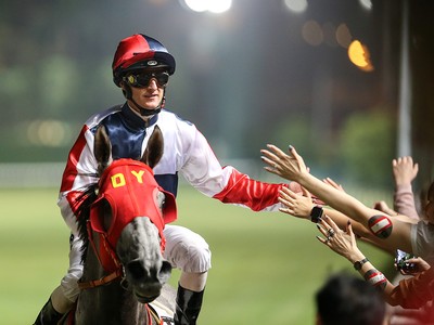 Purton and Moreira leading the Hong Kong Jockeys’ Premiershi ... Image 1